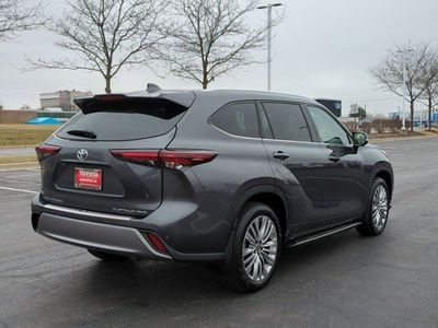 2025 Toyota Highlander - Photo 5