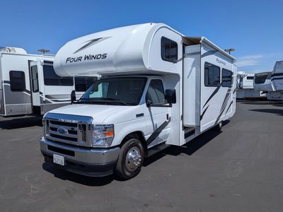 2025 Thor Motor Coach Four Winds — photo 23 view