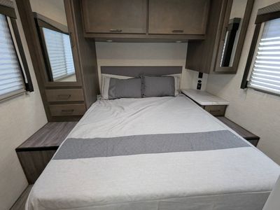 2025 Thor Motor Coach Four Winds — photo 15 view