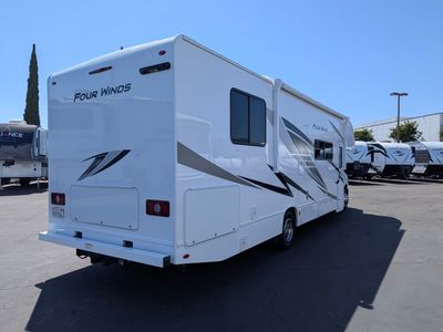 2025 Thor Motor Coach Four Winds — photo 13 view