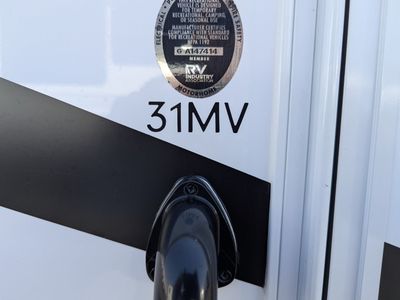 2025 Thor Motor Coach Four Winds — photo 14 view