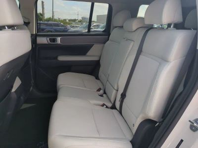2026 Hyundai SANTA FE HYBRID — photo 17 view