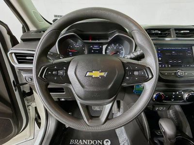 2023 Chevrolet TrailBlazer — photo 9 view