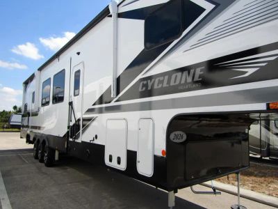 2026 Jayco CYCLONE - Photo 22