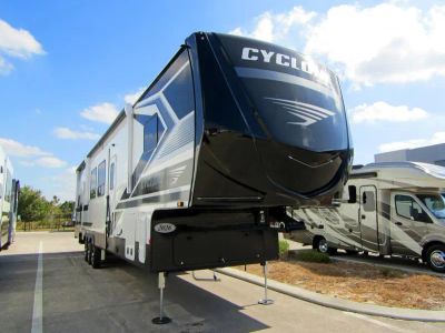 2026 Jayco CYCLONE - Photo 1