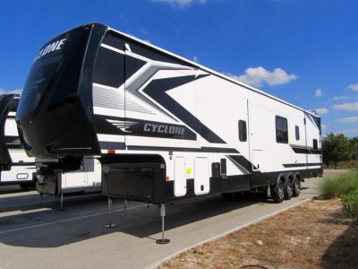 2026 Jayco CYCLONE - Photo 26