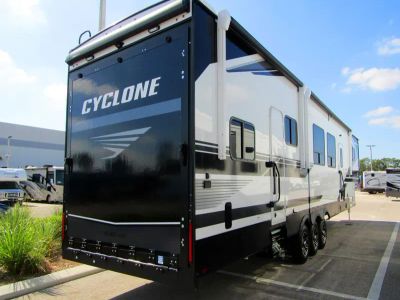 2026 Jayco CYCLONE - Photo 24