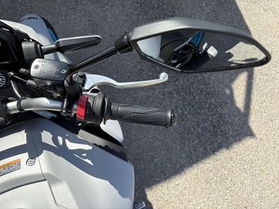 2025 Yamaha MT-03 - Photo 13
