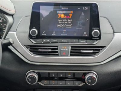 2024 Nissan Altima — photo 17 view