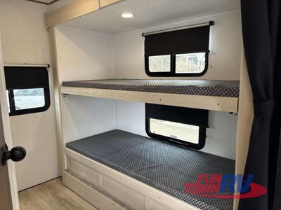 2026 Coachmen RV Apex Ultra-Lite - Photo 21