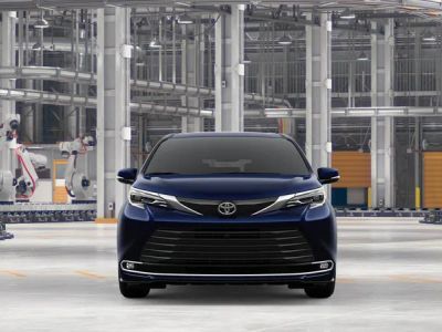 2026 Toyota Sienna - Photo 2