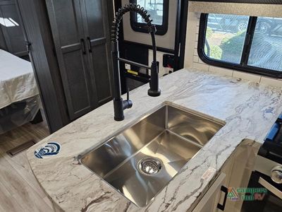 2026 Venture RV Stratus - Photo 14