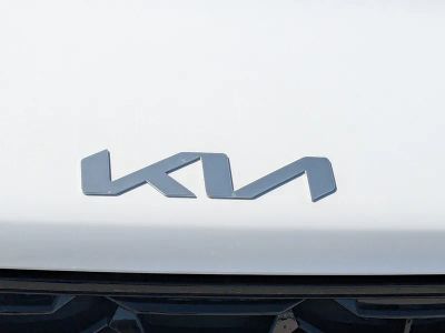 2026 Kia Sorento — photo 13 view