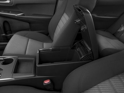2016 Toyota Camry - Photo 17