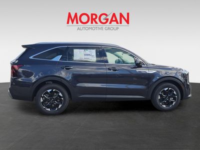 2026 Kia Sorento — photo 9 view