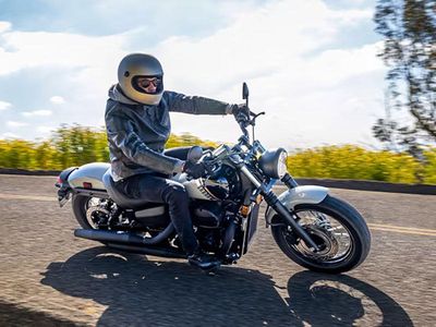 2024 Honda Shadow Phantom - Photo 14
