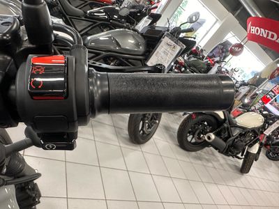 2024 Honda Shadow Phantom - Photo 7
