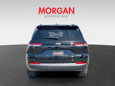 2026 Jeep Grand Cherokee — engine compartment view