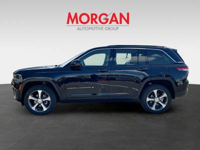 2026 Jeep Grand Cherokee — interior view