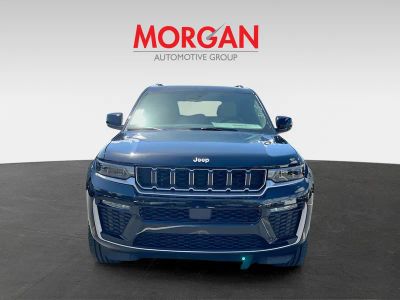 2026 Jeep Grand Cherokee — side profile view