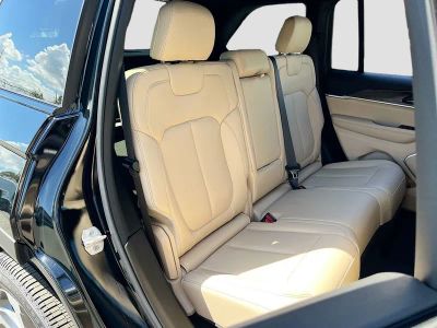 2026 Jeep Grand Cherokee — photo 27 view