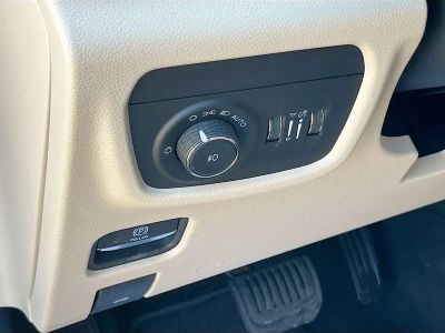 2026 Jeep Grand Cherokee — photo 10 view