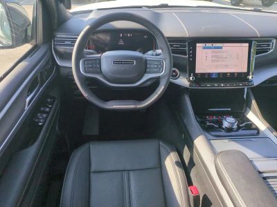 2026 Jeep Grand Wagoneer — photo 17 view