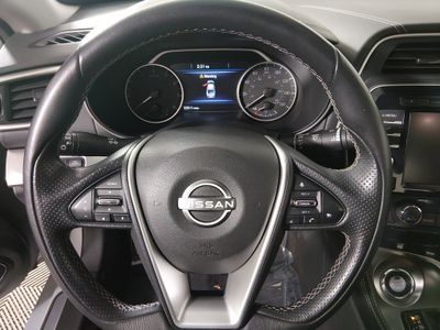 2023 Nissan Maxima — photo 12 view