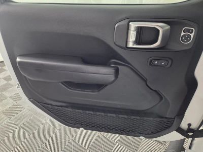 2019 Jeep Wrangler — photo 20 view