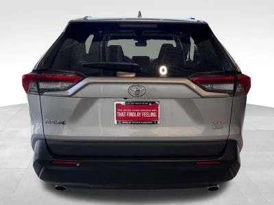 2019 Toyota RAV4 — detail view