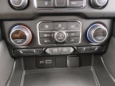 2024 Chevrolet Tahoe - Photo 18