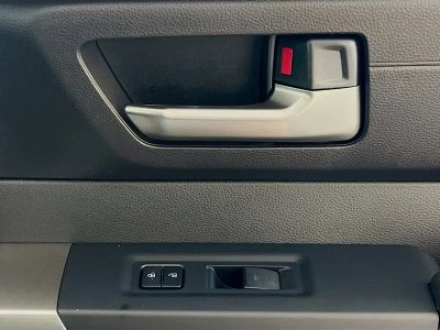 2025 Toyota Tundra — photo 28 view