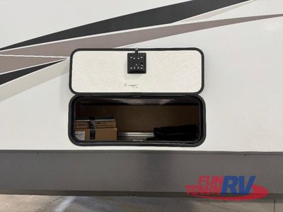 2025 Forest River RV Rockwood Signature - Photo 12