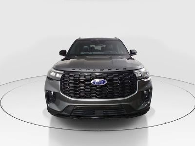 2025 Ford Explorer - Photo 2