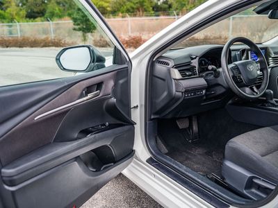 2025 Toyota Camry - Photo 16