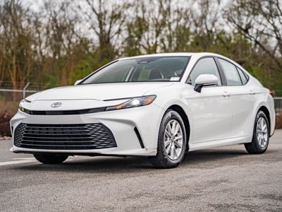 2025 Toyota Camry - Photo 2
