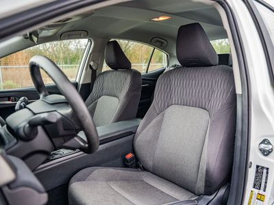 2025 Toyota Camry - Photo 18