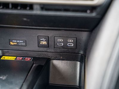 2025 Toyota Camry - Photo 27