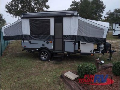 2018 Forest River RV V-Trec — front three-quarter view