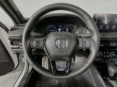 2026 Honda Accord Hybrid — photo 8 view