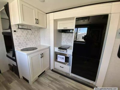 2025 Jayco 18MBH — photo 13 view