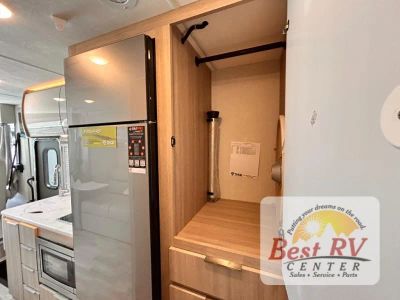 2027 Thor Motor Coach Vegas - Photo 59
