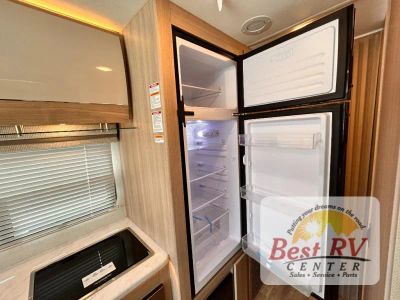 2027 Thor Motor Coach Vegas - Photo 34