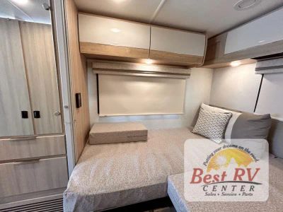 2027 Thor Motor Coach Vegas - Photo 43