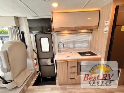 2027 Thor Motor Coach Vegas - Photo 24
