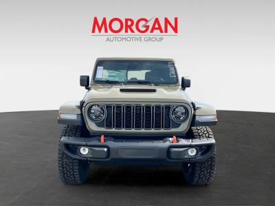 2026 Jeep Gladiator — side profile view