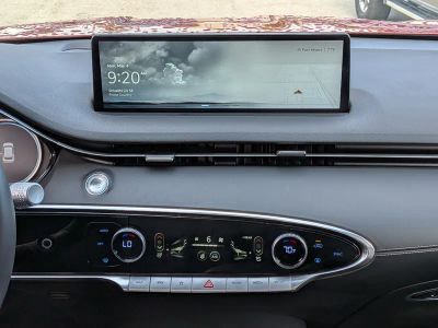 2025 Genesis GV70 — photo 21 view