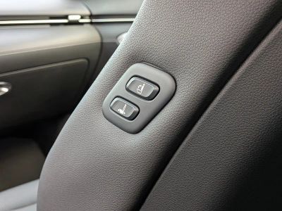 2025 Genesis GV70 — photo 16 view