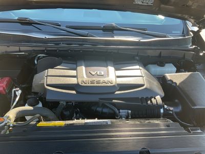 2023 Nissan Titan — photo 8 view