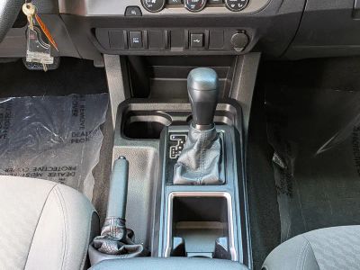 2020 Toyota Tacoma 2WD — photo 20 view